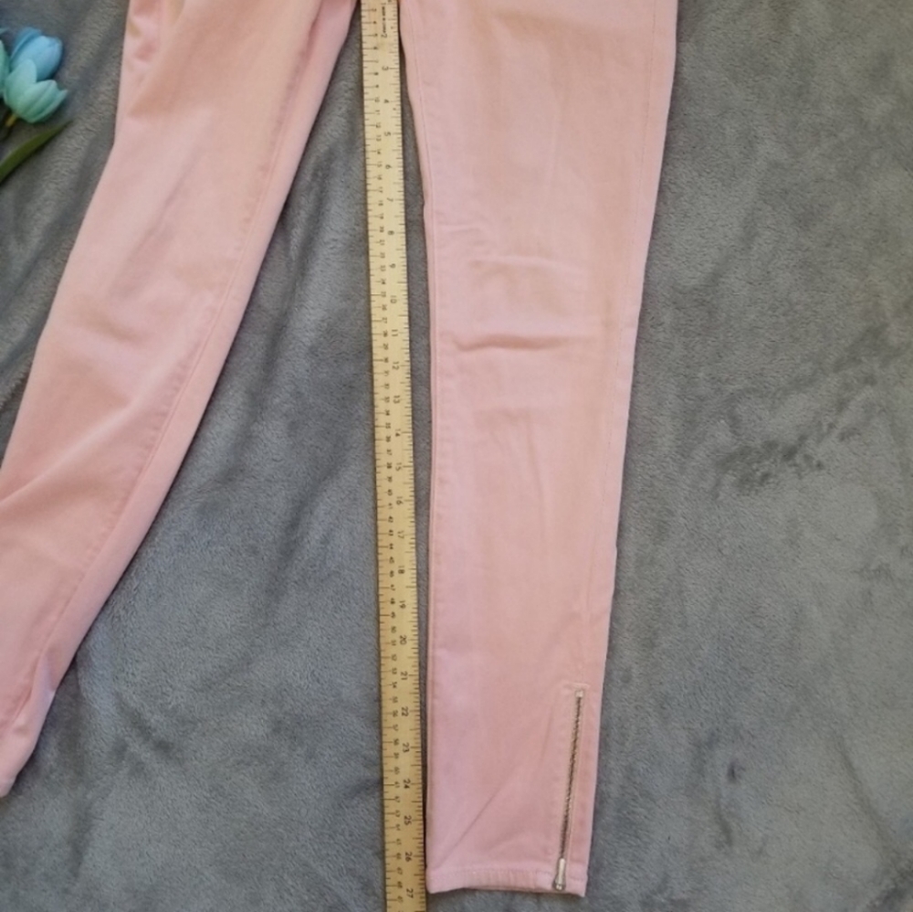Pink Jeans 🩷 - Picture 7 of 9